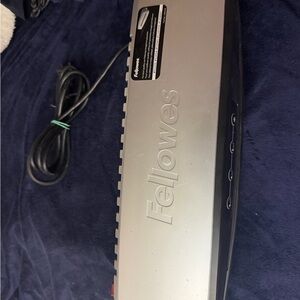 Fellowes Silver Laminator